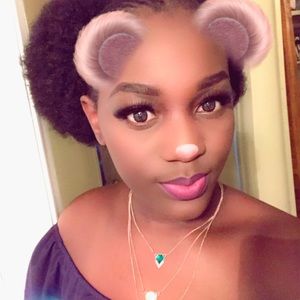 Meet your Posher, Lisa